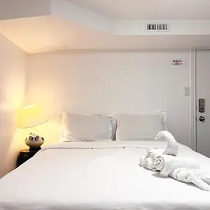 Simple & Tidy Private Guest house